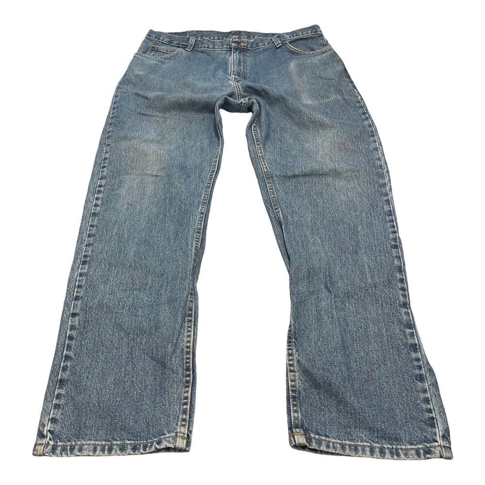 Wrangler Jeans Men’s Size 40x32 Blue Medium Wash Measure 37x32 - Picture 2 of 12